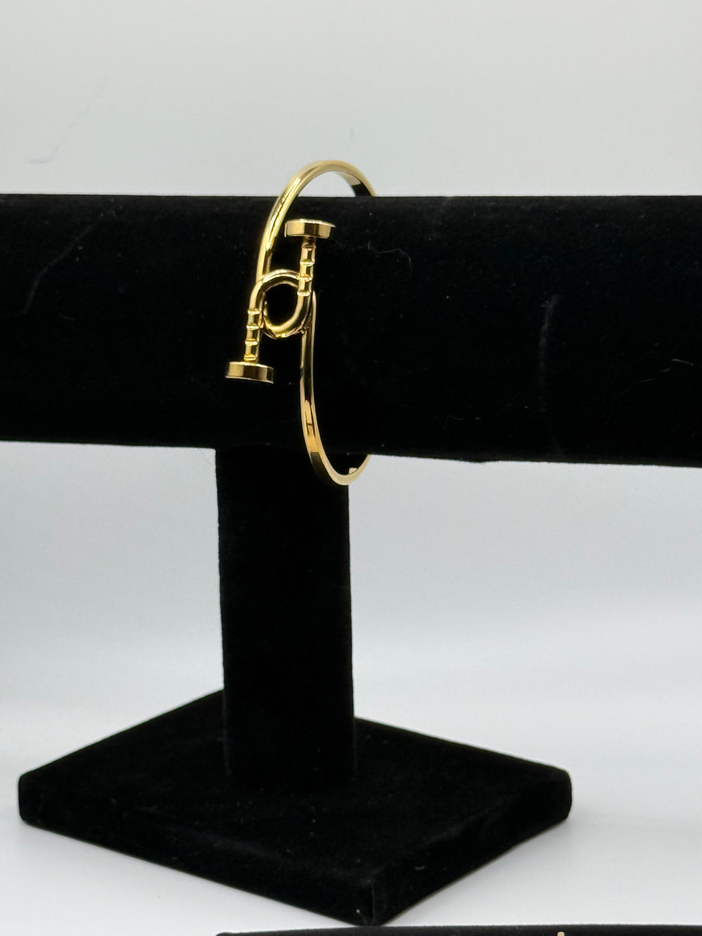 Stainless steel bangle